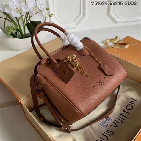 louis vuitton milla pm